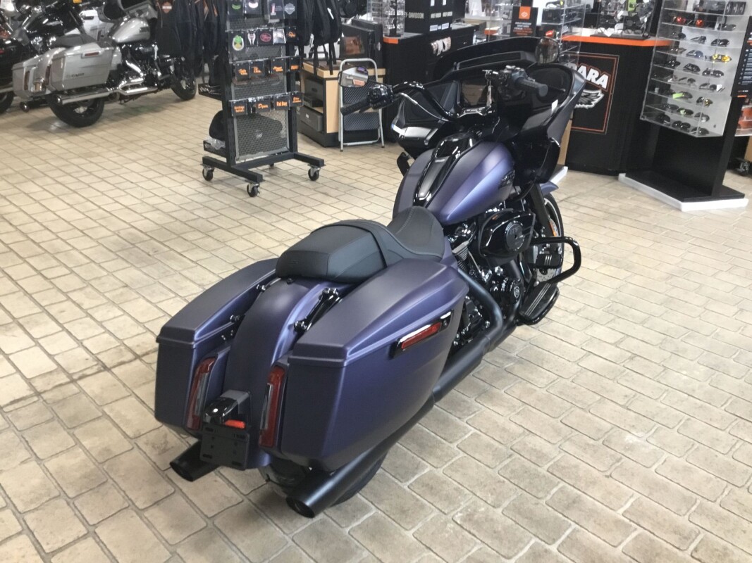 2025 Harley-Davidson Road Glide Purple Abyss Denim - Black Finish - Photo 6