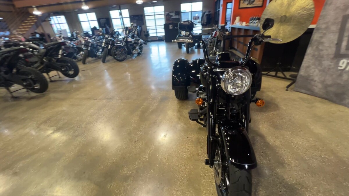 2024 Harley-Davidson Freewheeler FLRT - Photo 8