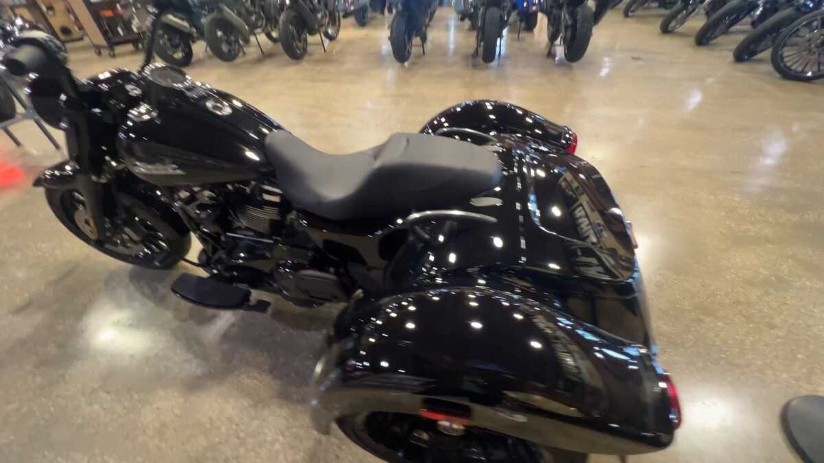 2024 Harley-Davidson Freewheeler FLRT - Photo 3