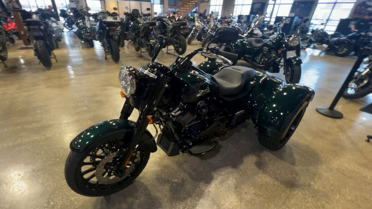 2024 Harley-Davidson Freewheeler FLRT - Photo 9