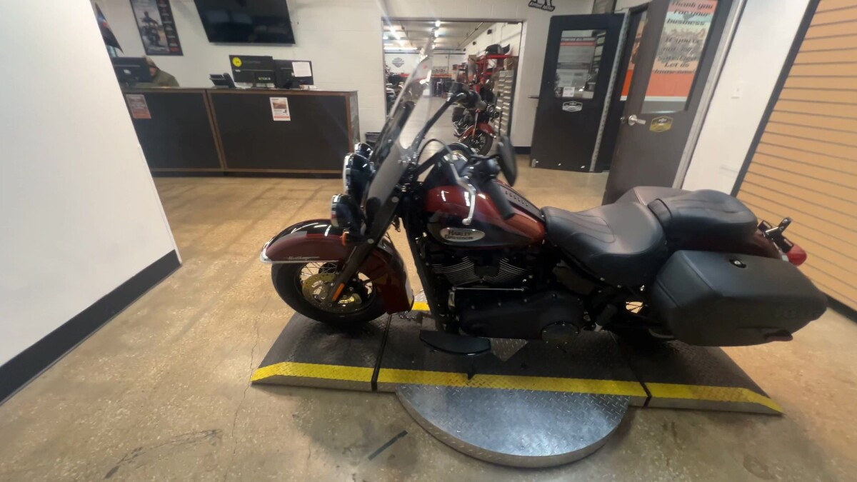 2024 Harley-Davidson Heritage Classic FLHCS - Photo 10