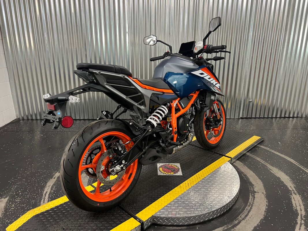 2024 KTM 390 DUKE - Photo 3