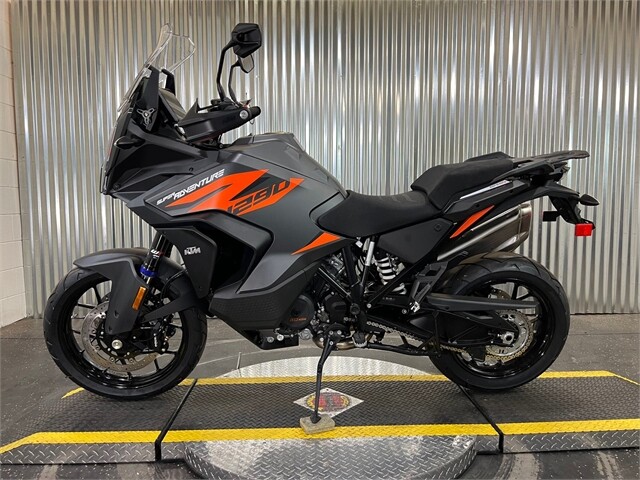 2023 KTM 1290 Super Adventure S - Photo 5
