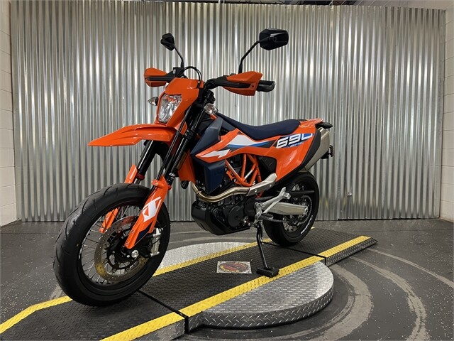 2024 KTM 690 SMC R - Photo 7