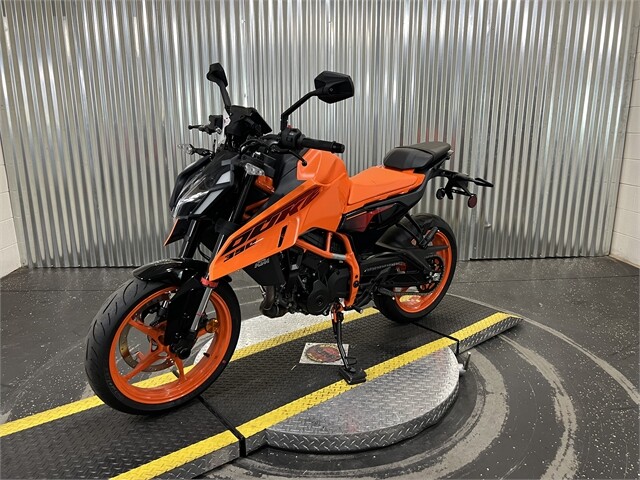 2024 KTM 390 DUKE - Photo 7