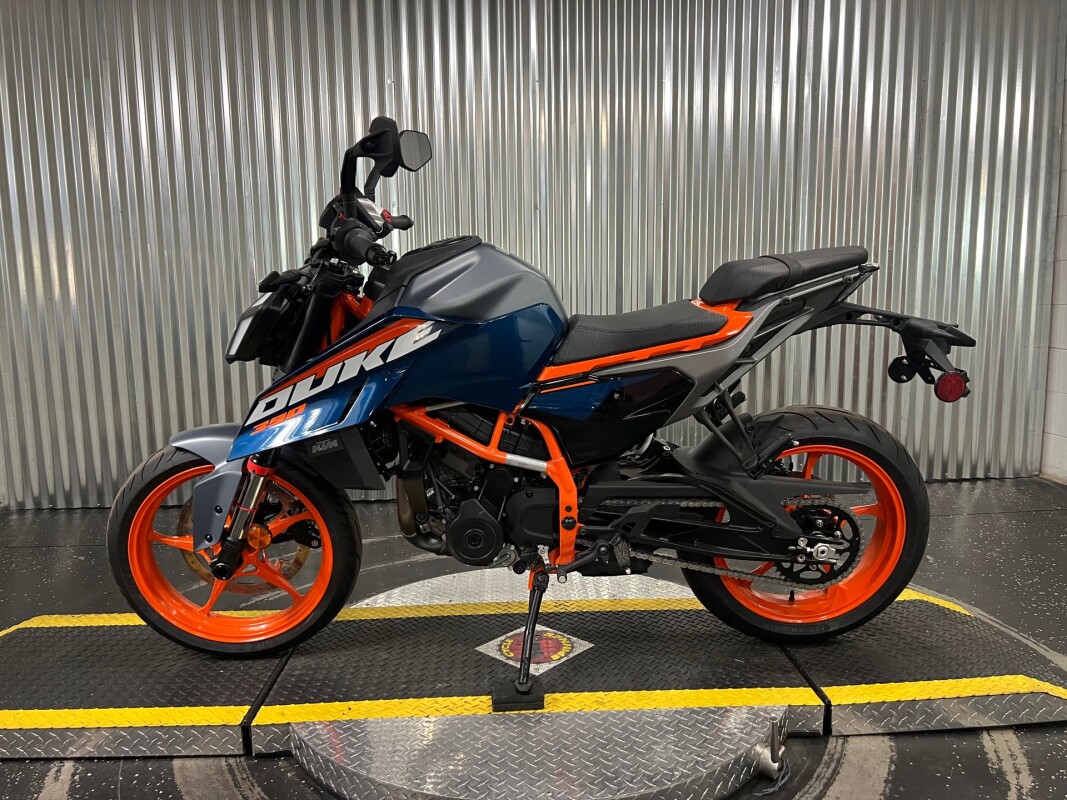 2024 KTM 390 DUKE - Photo 5