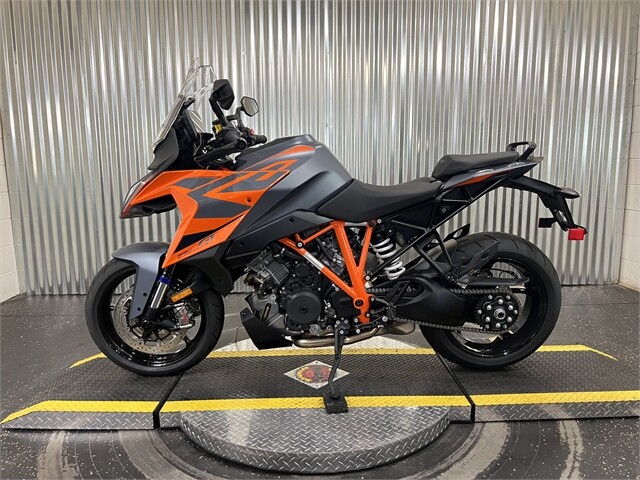 2024 KTM 1290 SUPER DUKE GT - Photo 5