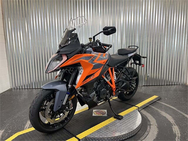 2024 KTM 1290 SUPER DUKE GT - Photo 6