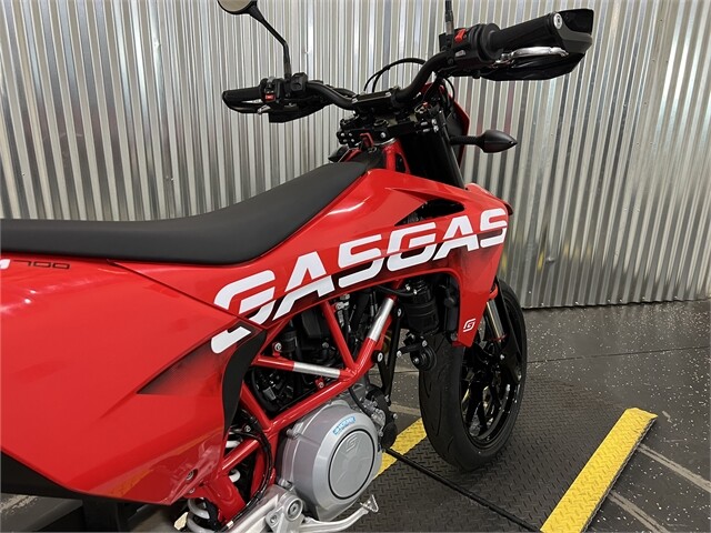 2024 GASGAS SM 700 - Photo 4