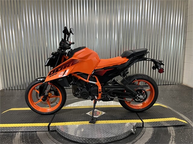 2024 KTM 390 DUKE - Photo 6