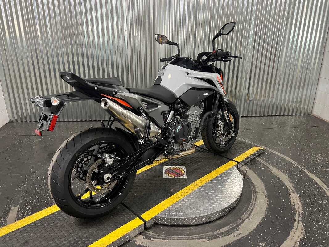 2024 KTM 790 DUKE - Photo 3