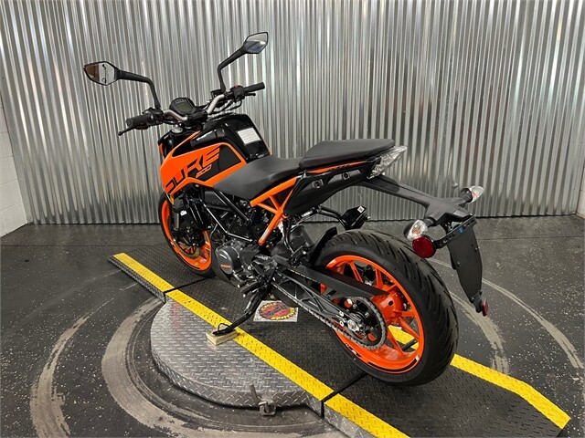 2023 KTM 200 Duke - Photo 4