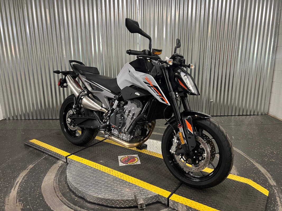2024 KTM 790 DUKE - Photo 2