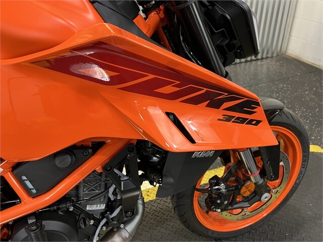 2024 KTM 390 DUKE - Photo 2