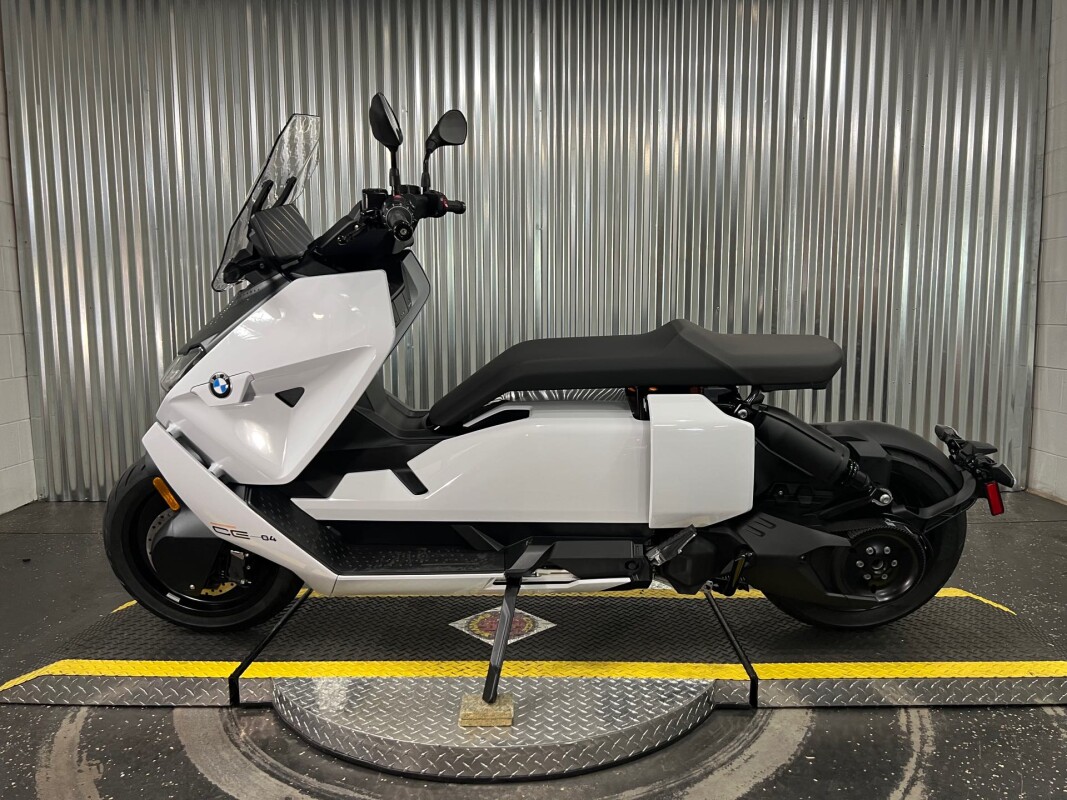 2024 BMW CE 04 - Photo 7