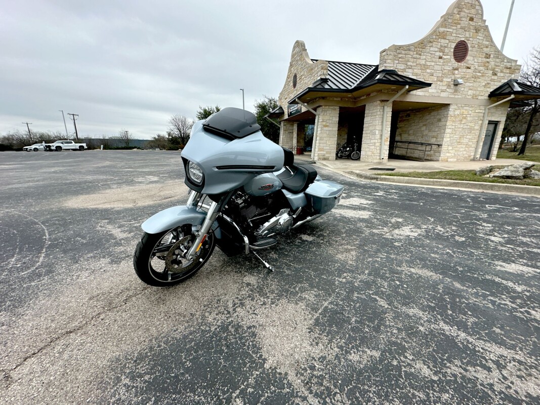2025 Harley-Davidson Street Glide FLHX - Photo 6