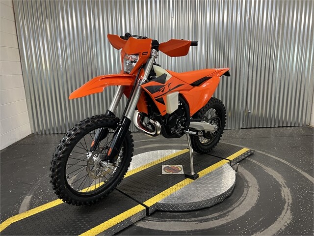 2025 KTM 150 XC-W - Photo 7