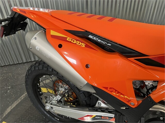 2025 KTM 500 EXC-F Six Days - Photo 4