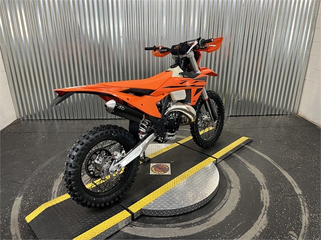 2025 KTM 150 XC-W - Photo 4