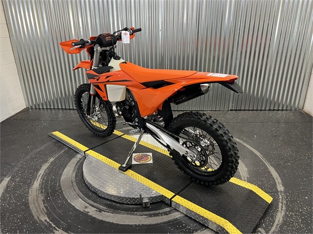 2025 KTM 150 XC-W - Photo 5
