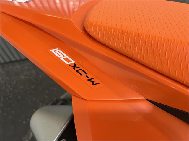 2025 KTM 150 XC-W - Photo 3