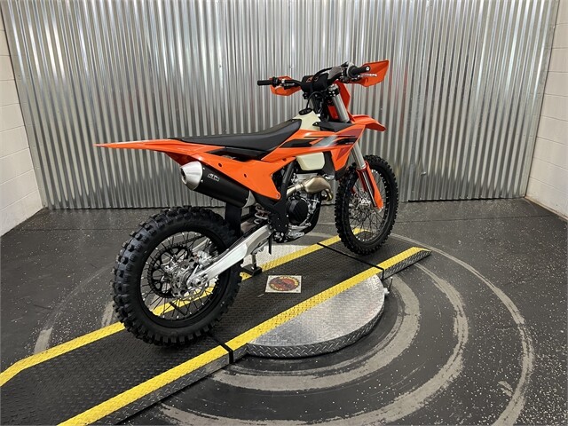 2025 KTM 300 XC - Photo 4