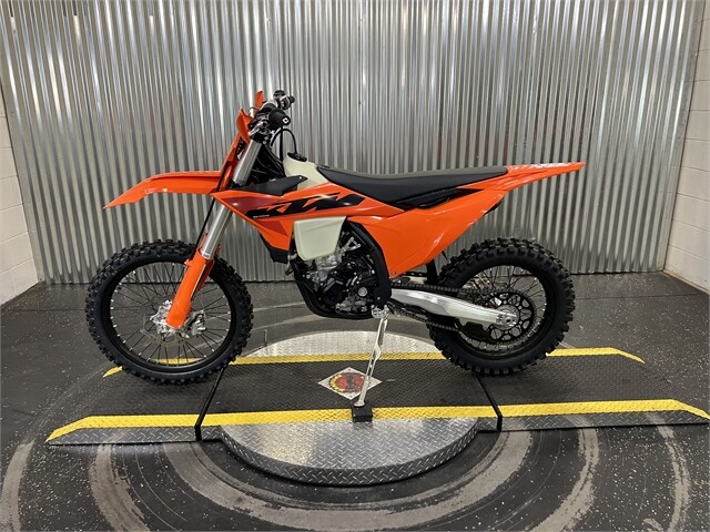 2025 KTM 300 XC - Photo 6