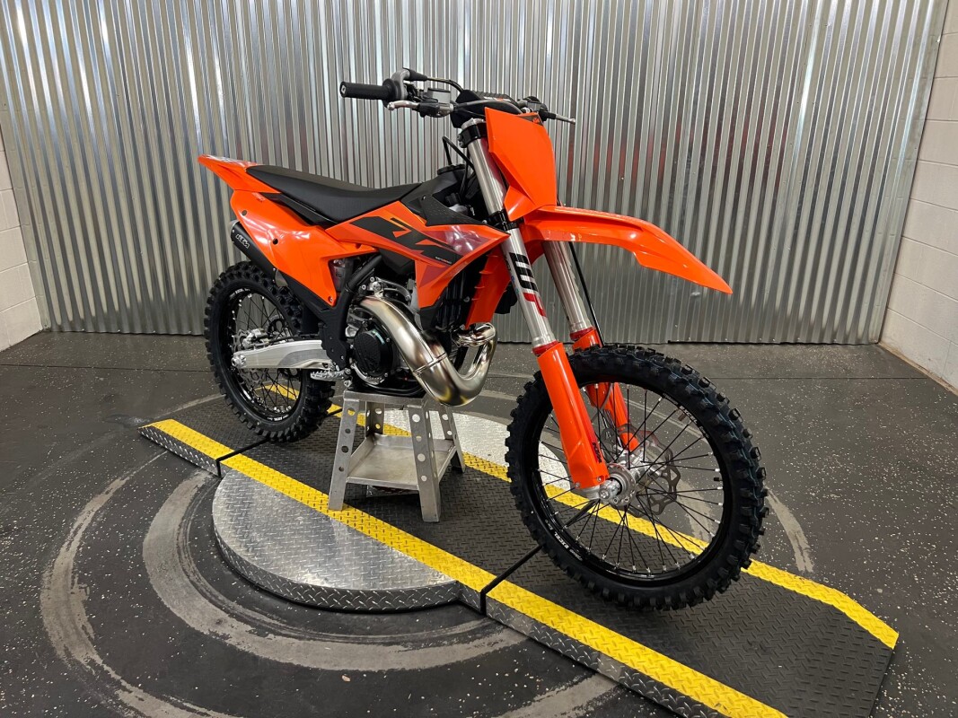 2025 KTM 250 SX - Photo 2