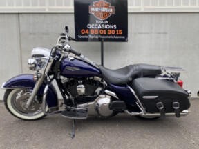 2000 Harley-Davidson<sup>®</sup> Road King<sup>®</sup> Classic thumb 3