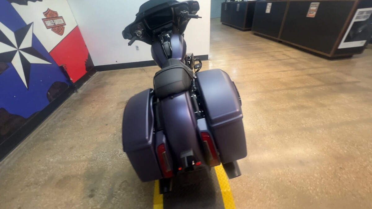 2025 Harley-Davidson Street Glide FLHX - Photo 3
