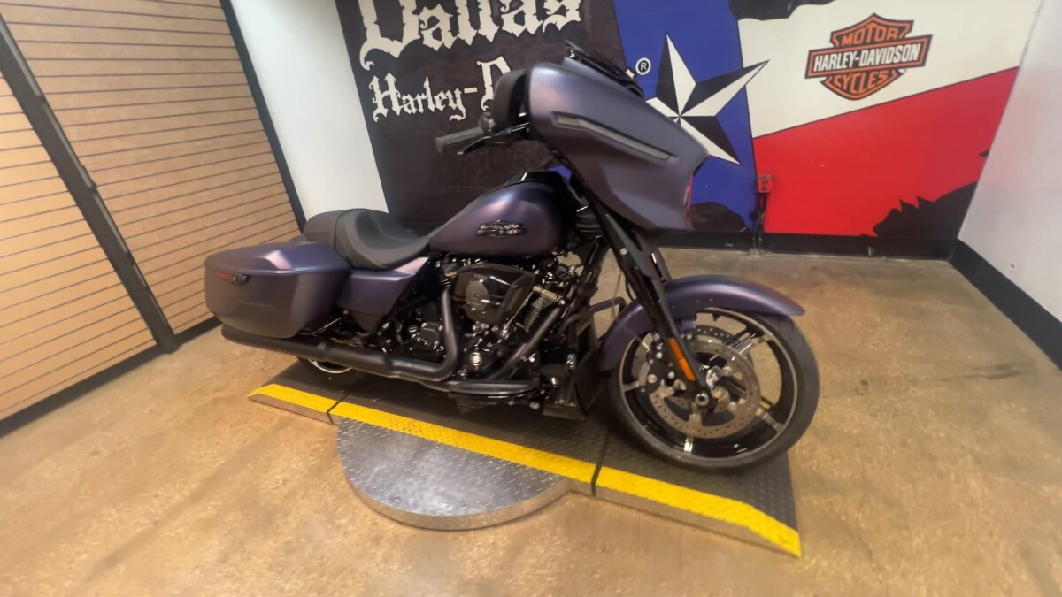 2025 Harley-Davidson Street Glide FLHX - Photo 6