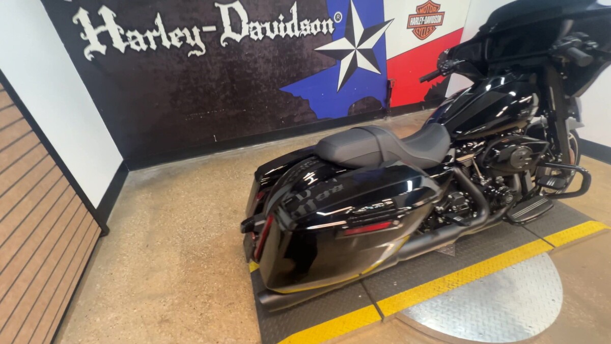 2025 Harley-Davidson Street Glide FLHX - Photo 5