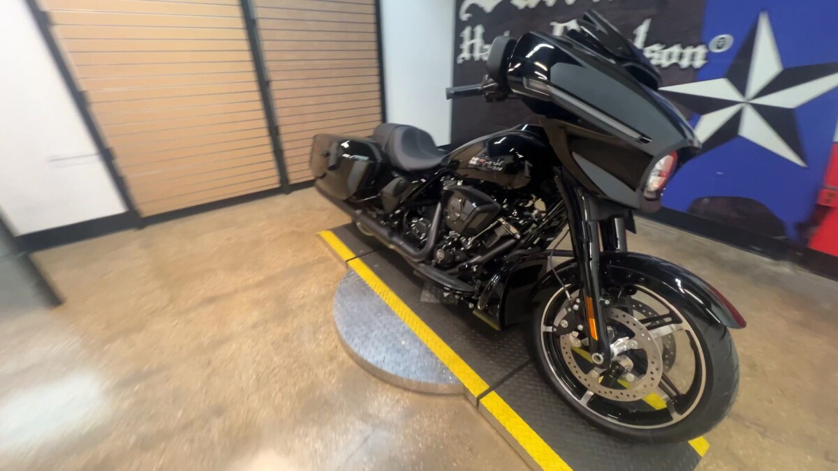 2025 Harley-Davidson Street Glide FLHX - Photo 7