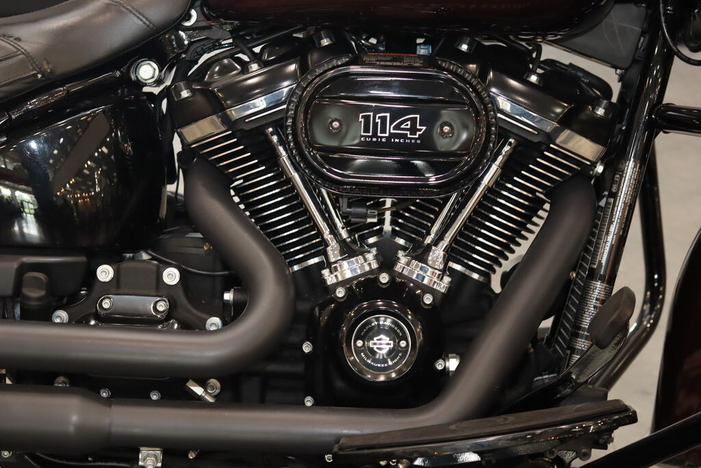 2018 Harley-Davidson Heritage Softail Classic 114 FLHCS, photo 2