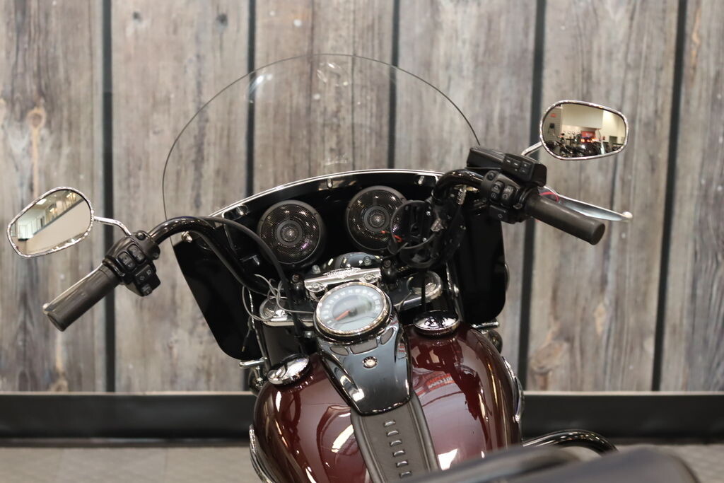 2018 Harley-Davidson Heritage Softail Classic 114 FLHCS, photo 5