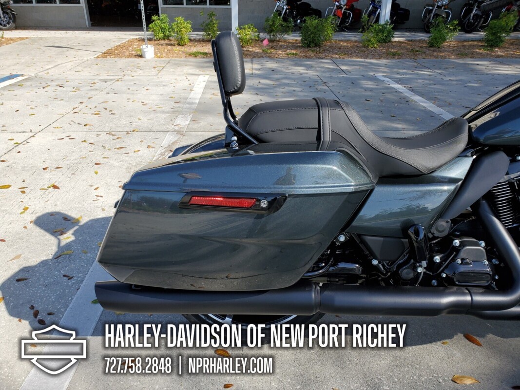 2025 Harley-Davidson Road Glide - Photo 6