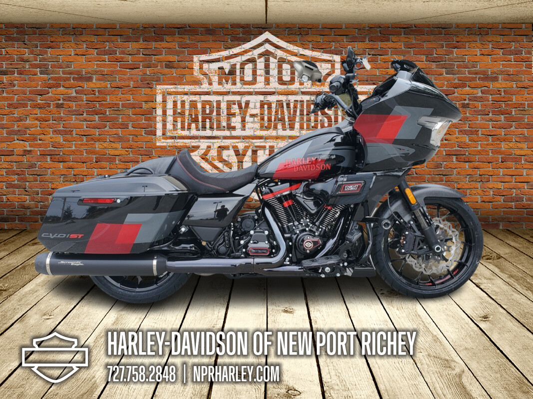 2025 Harley-Davidson<sup>®</sup> CVO™ Road Glide® ST