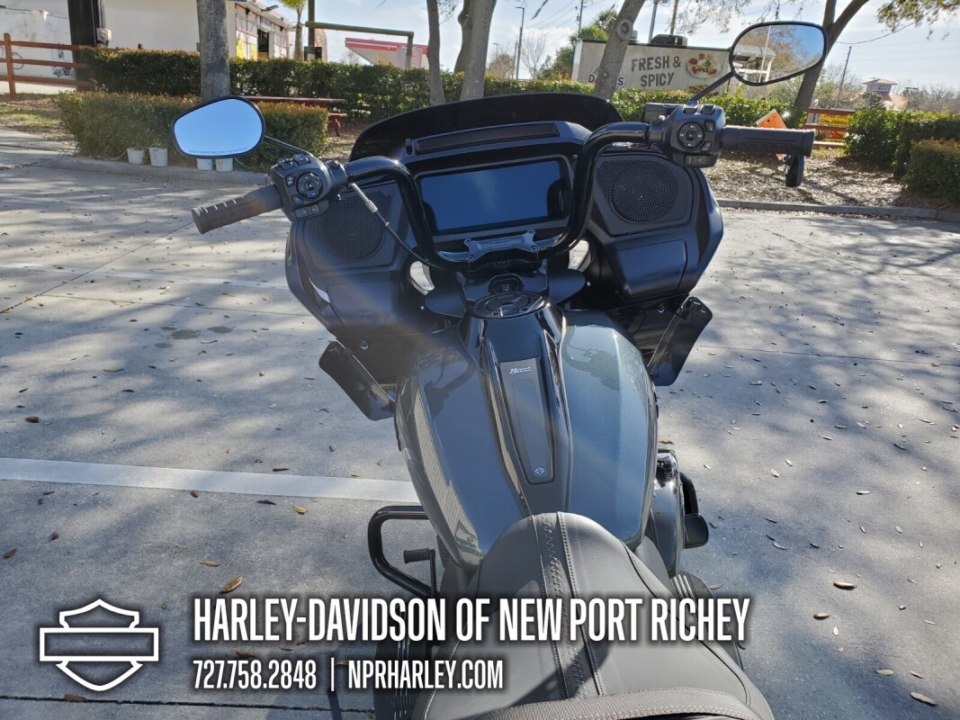 2025 Harley-Davidson Road Glide - Photo 9