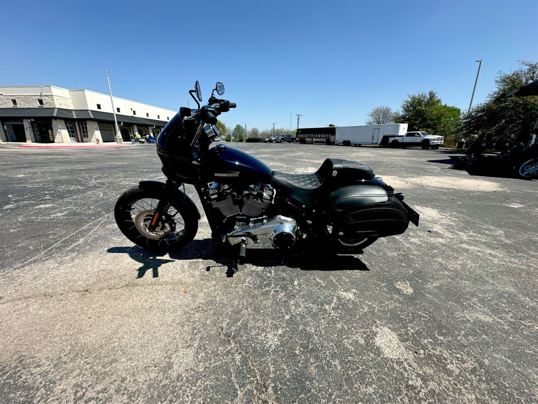 2025 Harley-Davidson Street Bob FXBB
 MSRP $18,349 - Photo 6