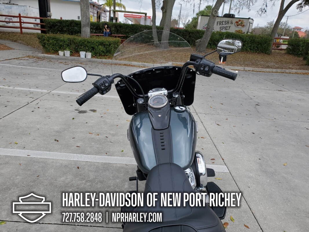 2025 HARLEY-DAVIDSON FLHCS - Photo 9