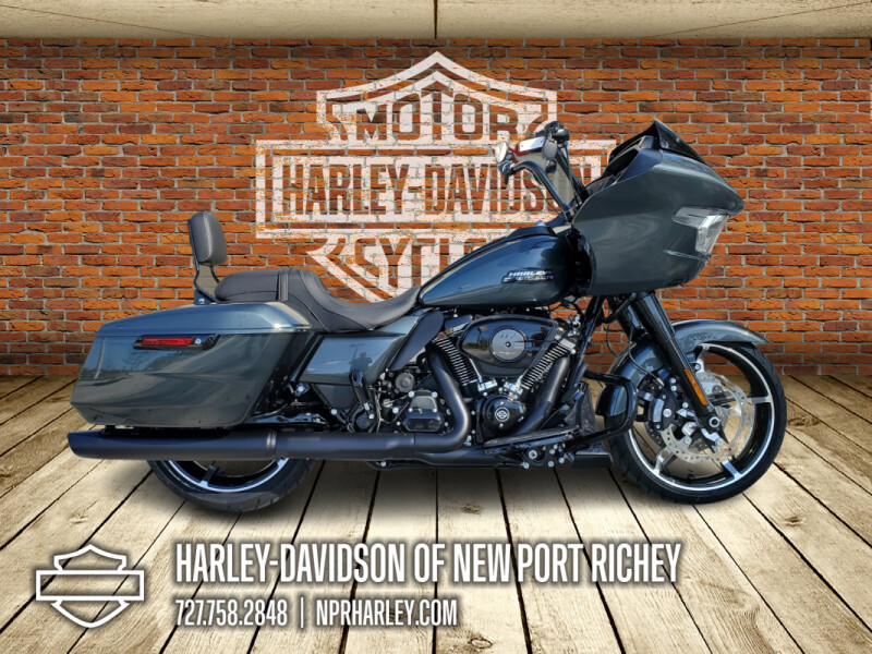 2025 Harley-Davidson<sup>®</sup> Road Glide®