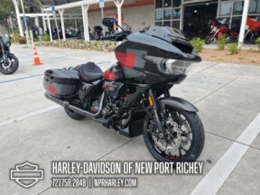 2025 Harley-Davidson<sup>®</sup> CVO™ Road Glide® ST thumb 2