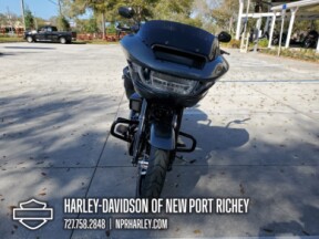 2025 Harley-Davidson<sup>®</sup> Road Glide® thumb 3