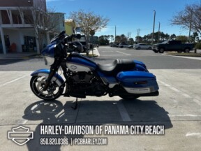 2024 Harley-Davidson<sup>®</sup> Street Glide® thumb 0