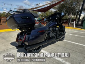 2025 Harley-Davidson<sup>®</sup> Street Glide® Ultra thumb 3