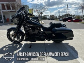 2025 Harley-Davidson<sup>®</sup> Street Glide® thumb 0