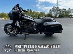 2025 Harley-Davidson<sup>®</sup> Street Glide® thumb 0