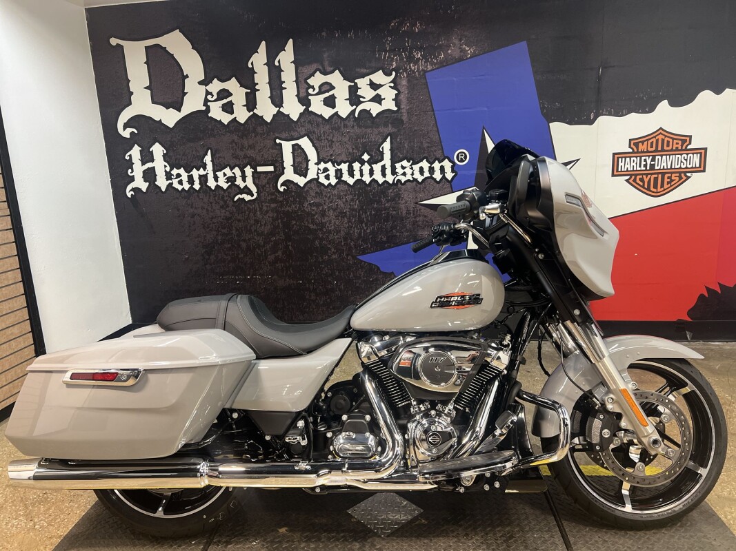 2025 Harley-Davidson Street Glide FLHX