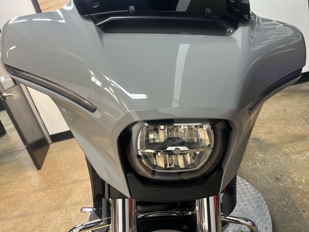 2025 Harley-Davidson Street Glide FLHX - Photo 10