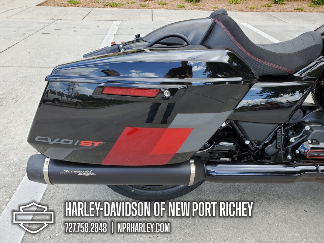 2025 Harley-Davidson CVO Road Glide ST - Photo 6